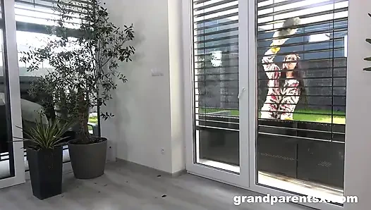 Каждый может заработать на жизнь! Peter X, Rita Black и Saxxana Gold для GrandParentsX