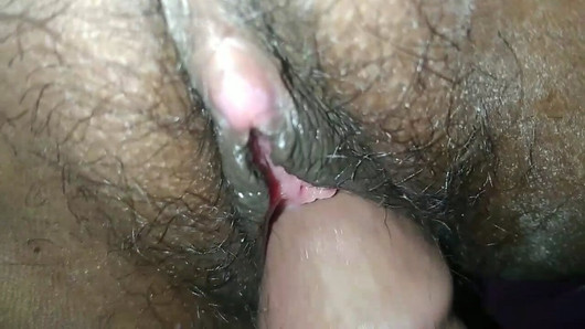 Desi Bhabhi - domowy seks hardcore