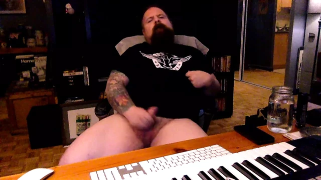 Horny Bear, Huge Cum Blasts