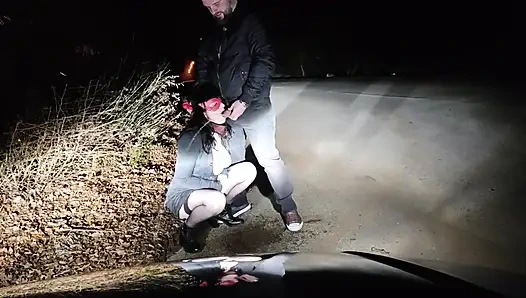 Slutmomhappiness Breaks Boundaries in Outdoor Pissing