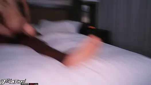 19-летняя и первый большой черный член