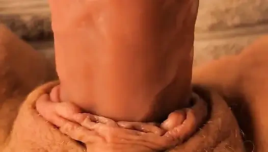 Чрезвычайно крупным планом трахаю киску горячей бабули-милфы