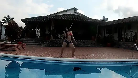 Dance Fetish with a Big Ass Virgin Latina