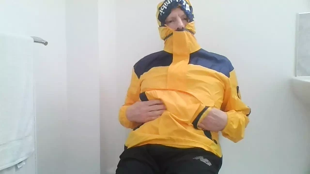 Wank and cum in sports kit
