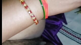 Deshi Aunty fuck by lover