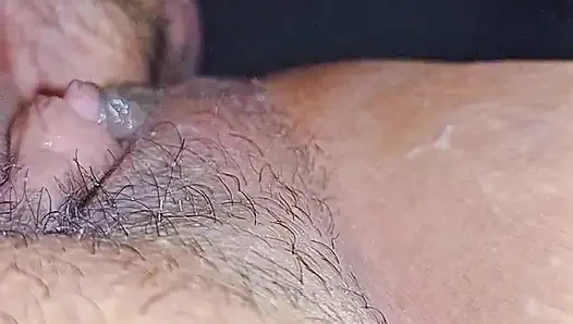 Close up ekstrem: kontol ngaceng ini ngabisin memek bebluknya