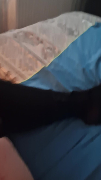 Amaterski sissy crossdresser toliko gladan i umire od želje da bude nahranjen x