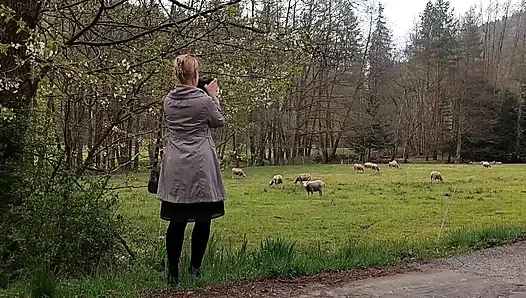Blonde Reife Ehefrau Genießt Sex Nach Spaziergang