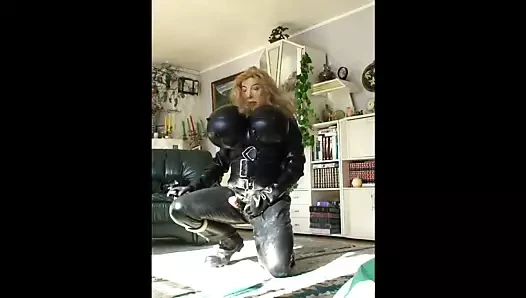 Roxina sarışın büyük kız x