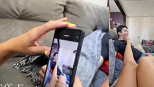 Cewek sange ini lagi asik muasin memeknya pakai stoking seksi