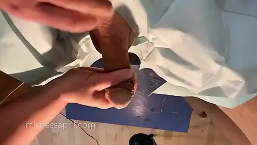 Domina herrin april - klinisches schwanznähen