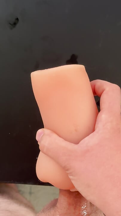 Toen ik dat poesje zag, hoefde ik haar gewoon te neuken
