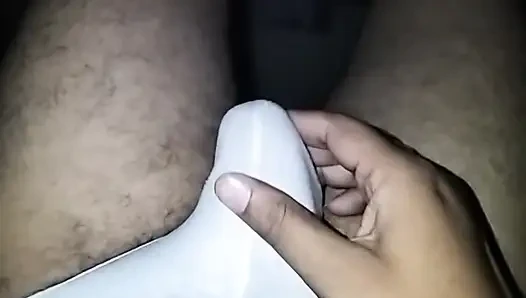 Beti ko lund dikha kar muth mara