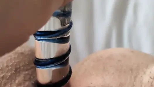 Memek becek muasin memek pakai dildo kaca