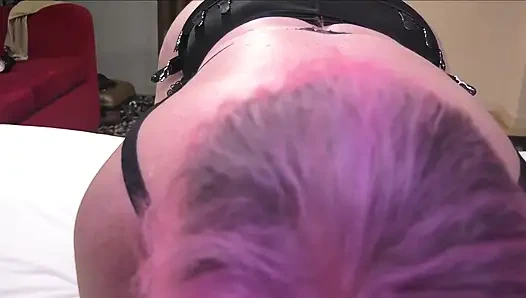 Yanlışlıkla odana geldim ve sonunda sikişiyoruz