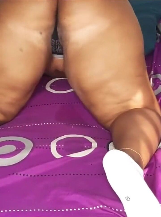Fat Ass Ebony MILF Solo Orgasm Masturbation - Mara Exotic