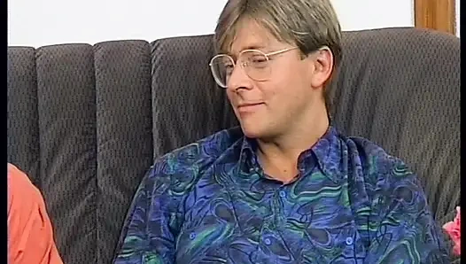 Hinter Deutschen Türen Wird Fleißig Gefickt - Kompletter Film