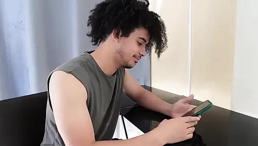 Sinif Arkadaşim Zamani Durduran Bir Uzaktan Kumanda Aliyor Ve Bizi Sevişiyor - Sinif Arkadaşlariyla Üçlü