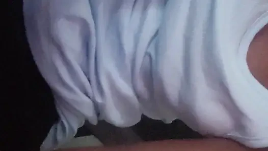Küçük göğüsler 18 yaşında