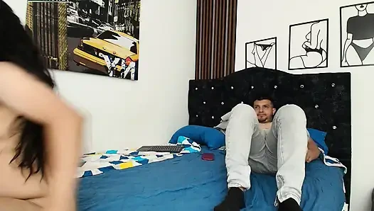 "Anda tidak akan percaya apa yang terjadi ketika aku pergi keluar dengan tetangga saya"