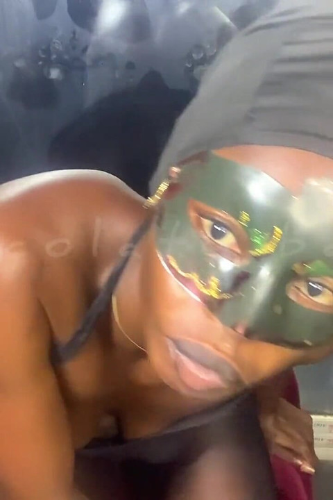 Граю з моєю пиздою, як контролер Ps5!!