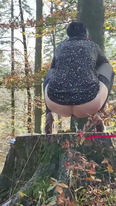 Beautiful milf mom takes outside with leashed butplug in her ass to take piss like a dog HUMILIATION | Clip 2