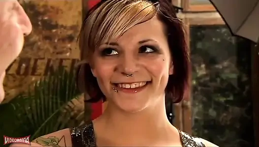 Весёлый любитель секса с задницами