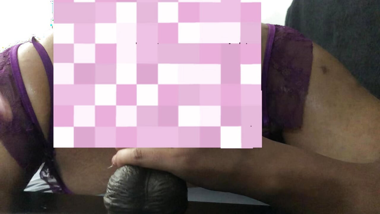 Dicker Sissy-Femboy gibt einen sabbernden Blowjob und reitet ihren Dildo
