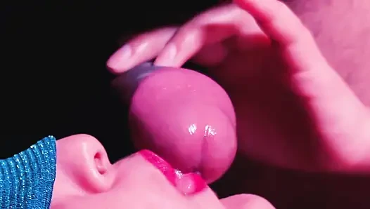 Yakın çekim : harika sakso - asmr ağzı emiyor bölüm 1