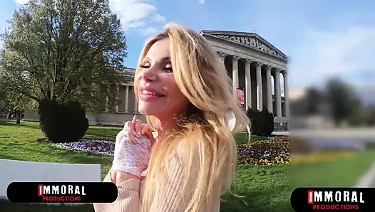 Смотри, как Victoria Zdrok кричит до оргазма на члене Дэна!