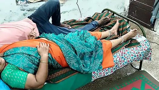 Tatlım, üvey kız kardeşim ve ben dinlenirken kimsenin haberi olmadan sikişmemiz tavsiye edildi.