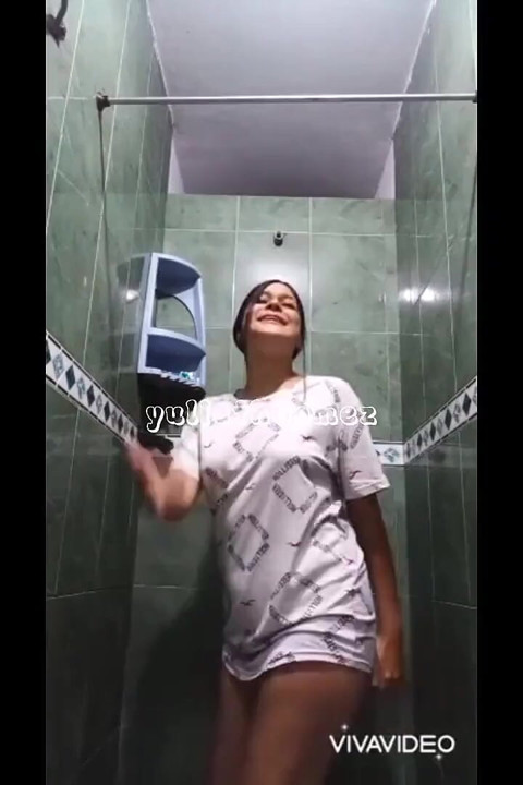 Ficamos entediados na casa da nossa tia