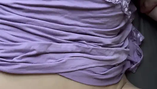 Секс в постели в видео от первого лица: камшот и трахаться