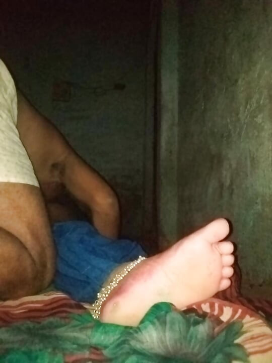 Desi bhabhi ki hard chudai chut se pani nikal diya