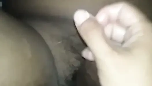 Handjob yang indah dari tante angelina