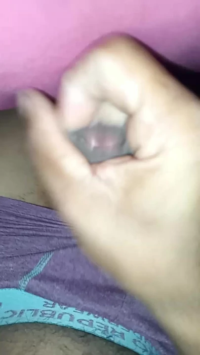Acariciando mi polla