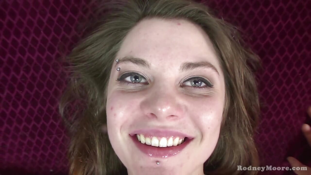 Cheerleader wants pics ends up licking cum off plate