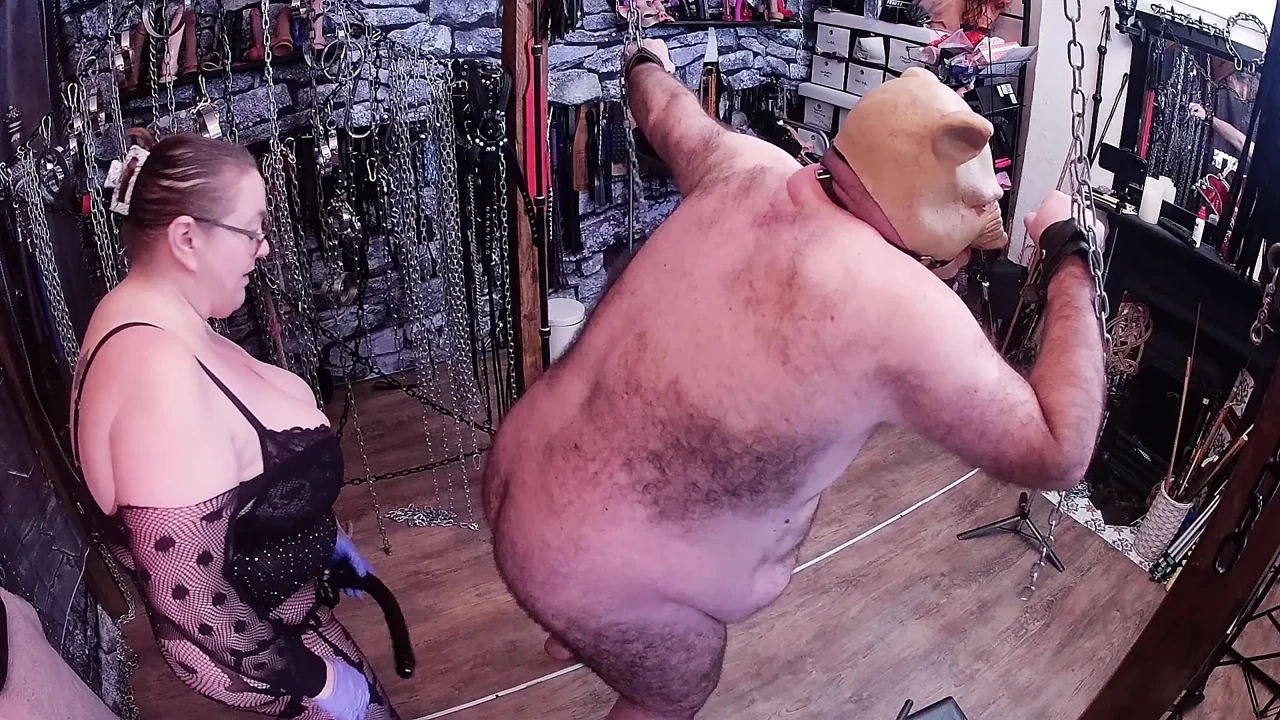 Part 6:- Satana's piggy is back in town for some play time with Domina Satana!