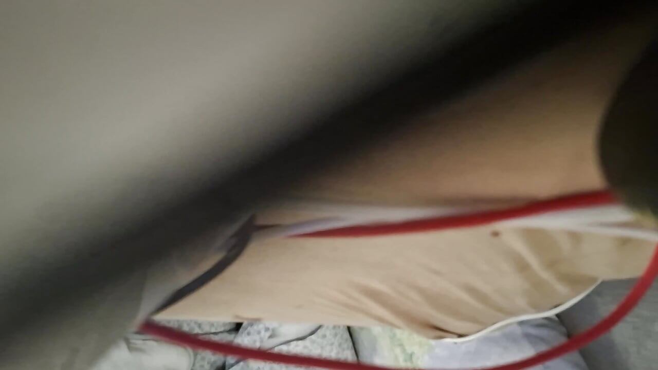 Saya mahu merasakan coxk sebenar dalam diri saya
