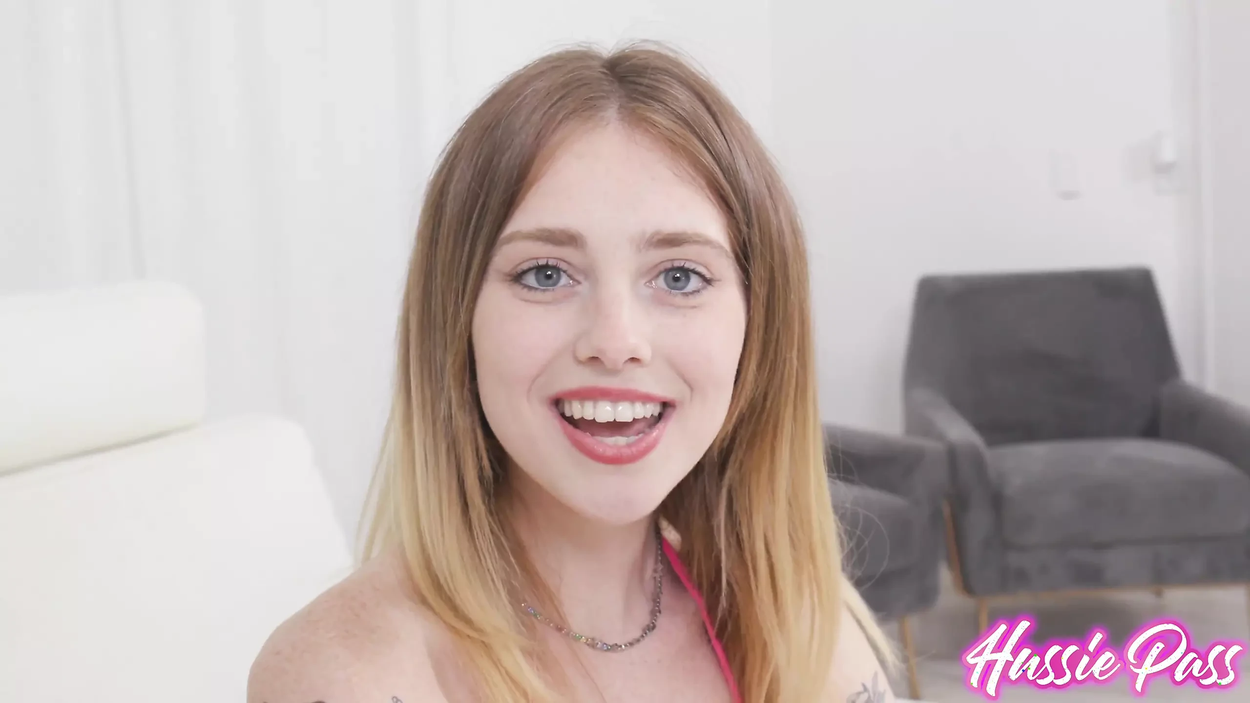 13 Inches for Slender Redhead Featuring Lucy Foxx with Brickzilla