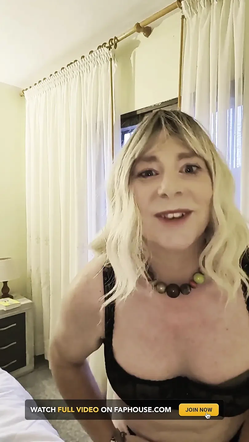 Getting Naked on Holiday