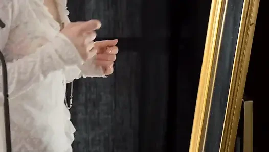 Мускулистый жильчик с огромной шлёпающей брюнеткой-блондинкой отсмоктает яйца