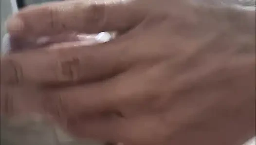 Vazelin ile elle muamele