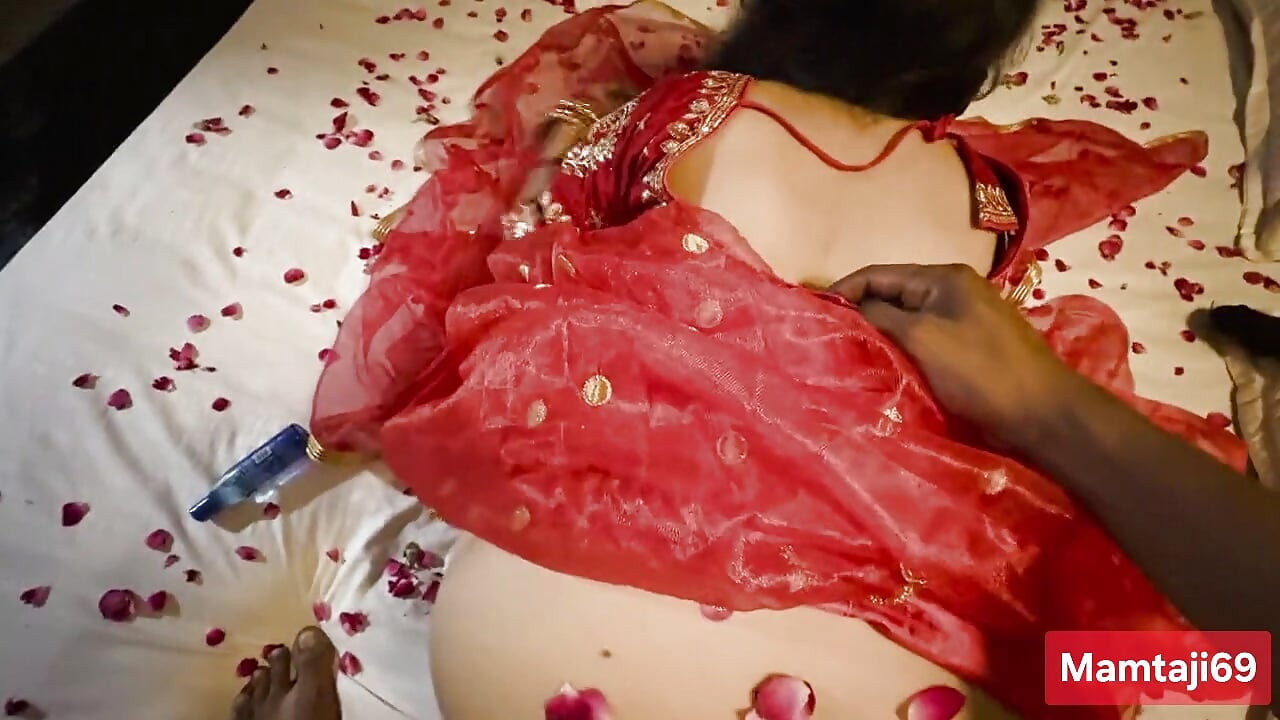 Bhabhi ko Hotal Bolaya , kaisi h Bhabhi ki chut
