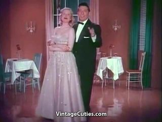 हॉट सेक्सी बेब्स में टैलेंट शो (1950 के दशक की विंटेज)