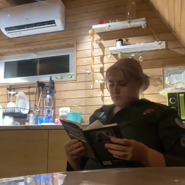 Alone forester ride a bbc dildo