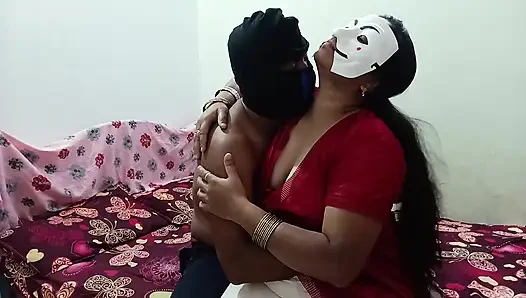 Tamil teyze tamil oğlanla seks yapıyor