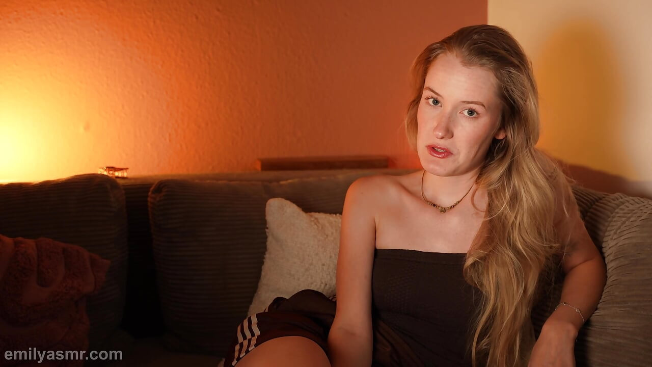 Sestra nejlepšího kamaráda se něčemu přiznává... ASMR Roleplay