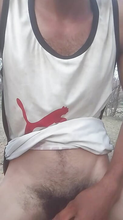 Native masturbation shaking my penis vigorously in the jungle.