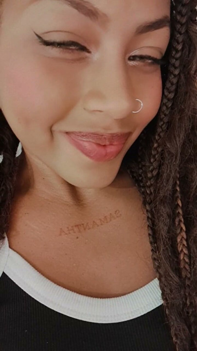 Ei, acabei de publicar umas fotos sensuais, queres um vídeo personalizado? Envia-me as tuas fantasias por DM e eu faço-as ganhar vida